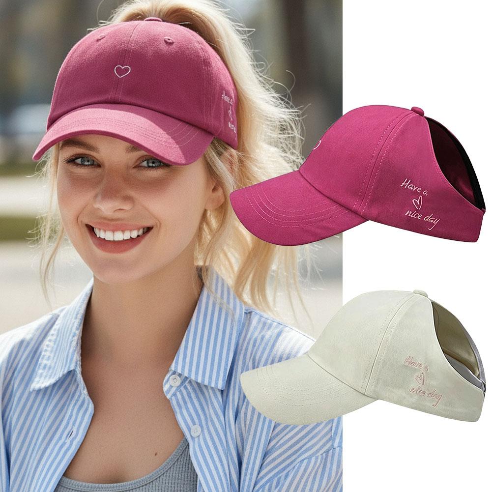Running Gear Hat - قبعة واقية من الشمس مطرزة بقلب